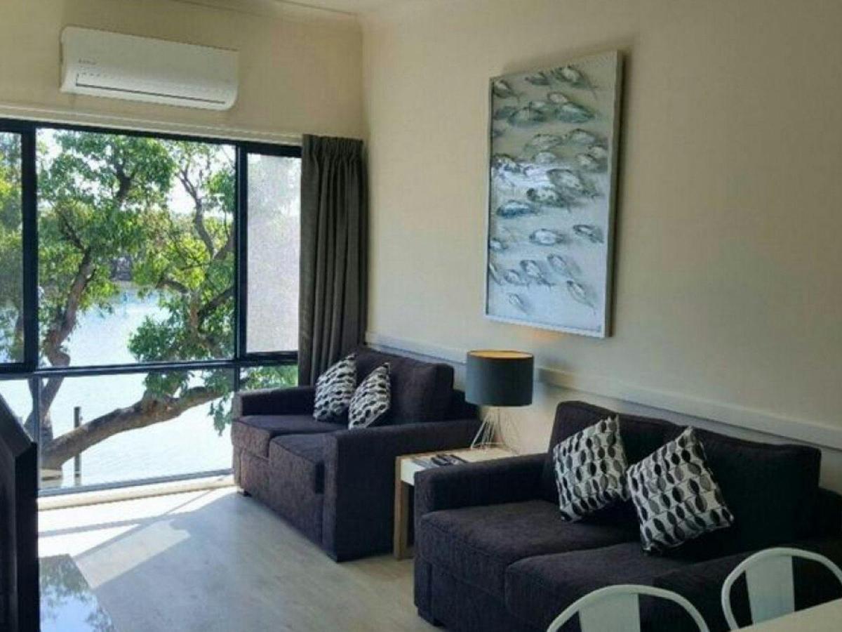 Premium Waterfront Villa (2BR) | Tasman Holiday Parks - Jervis Bay