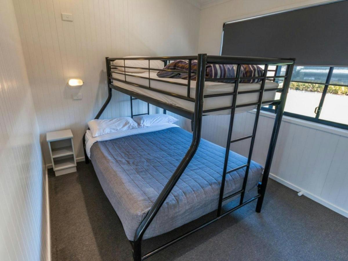 Deluxe Waterfront Villa 2BR | Tasman Holiday Parks - Jervis Bay