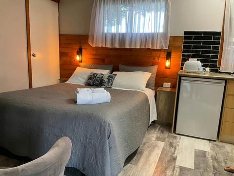 Tumut Log Cabins