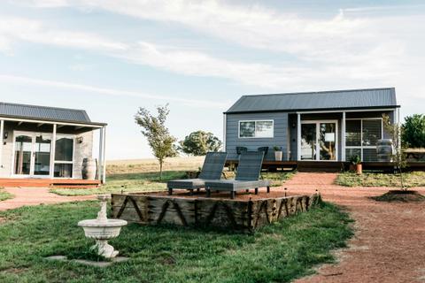 Tallagandra Hill Winery Accommodation