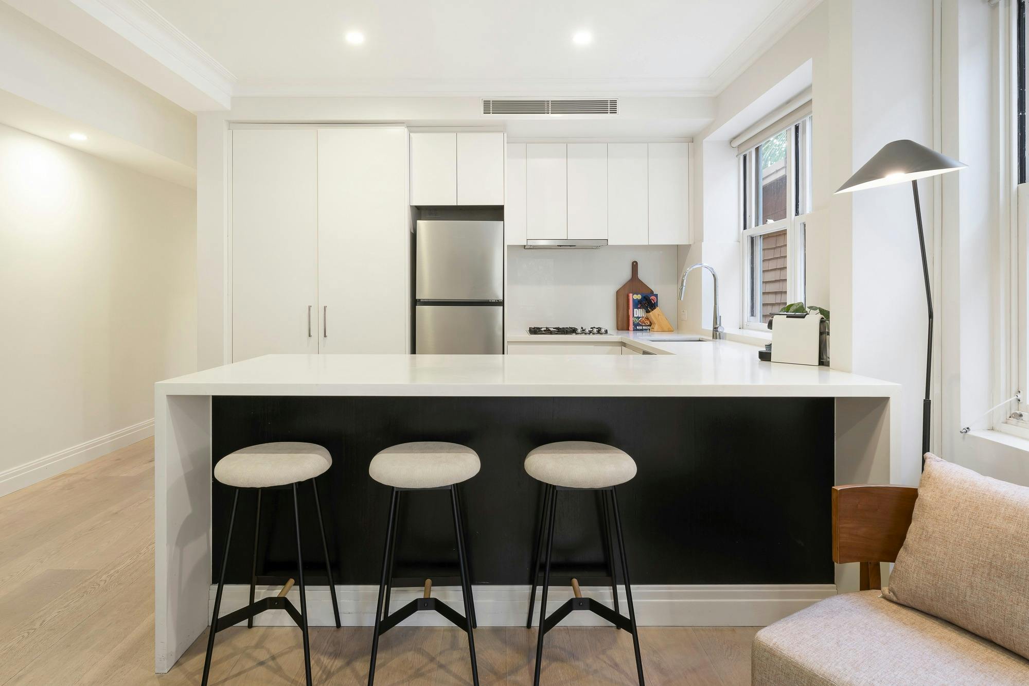 Kitchen - Urban Rest Double Bay Beach - Urban Rest