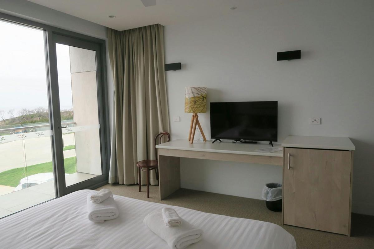 Tathra Hotel Oceanfront Room bedroom