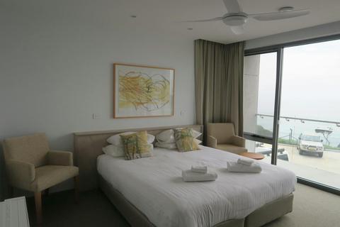Tathra Hotel Oceanfront Room bedroom