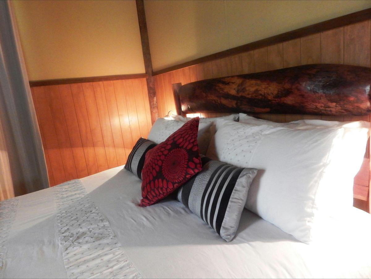 Queen Bed