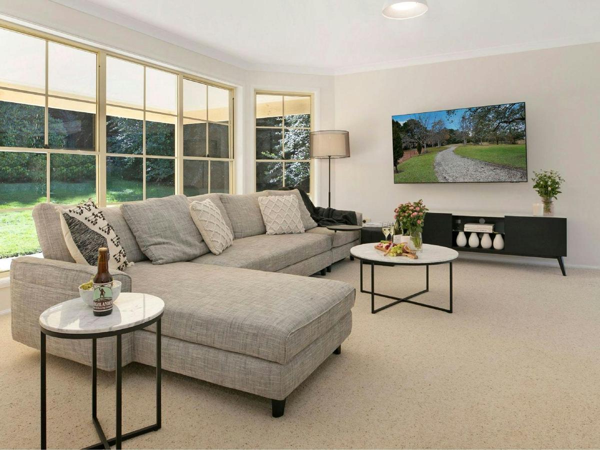 Rooms | Lounge | Countryside views