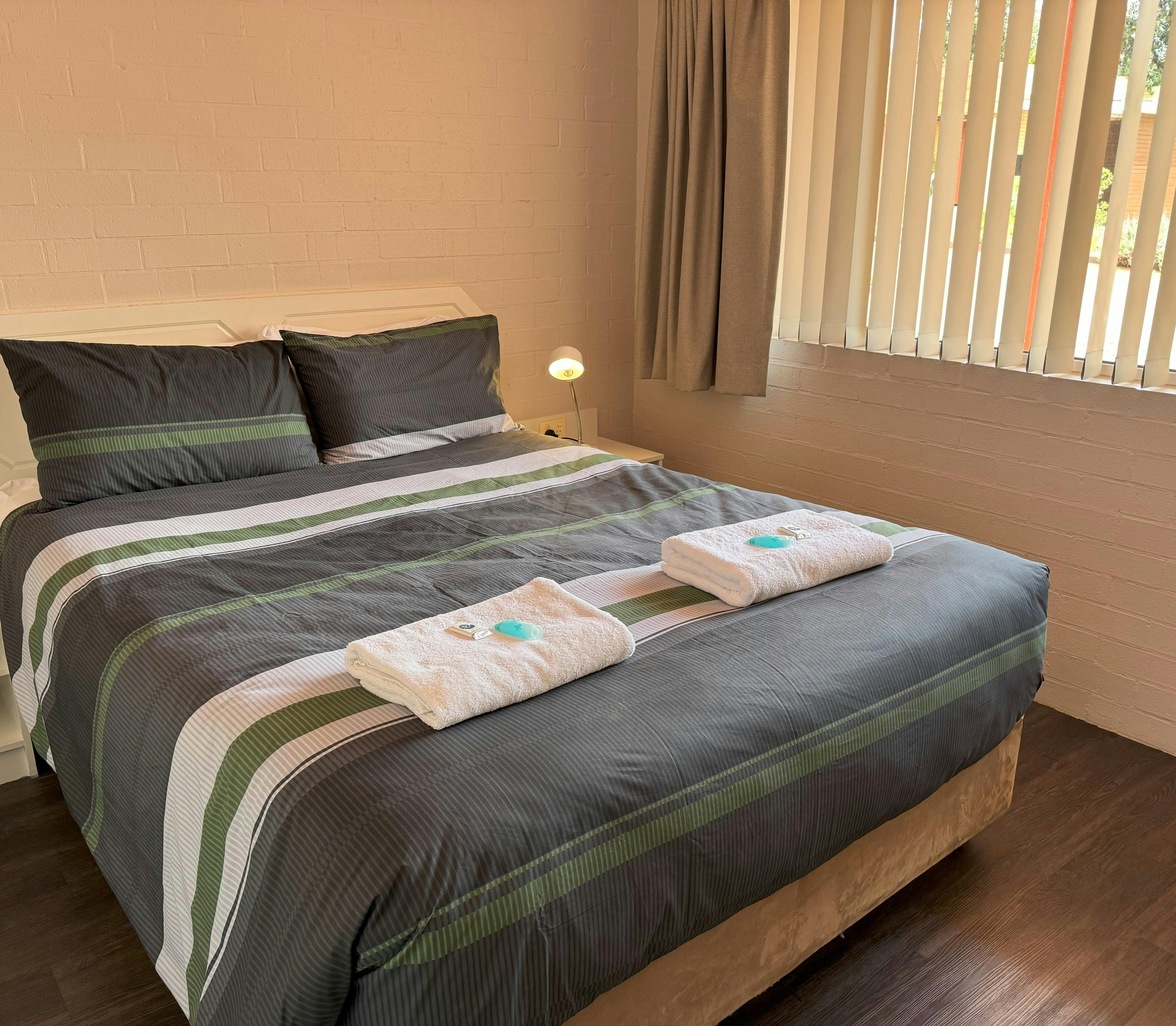 Down stairs 1 bedroom suit main room