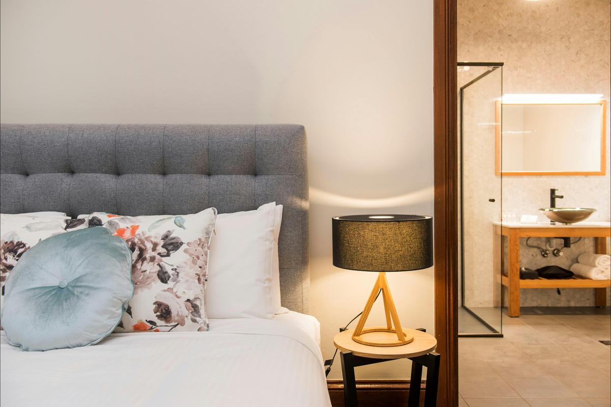 Suite Seven