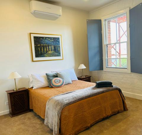 Midtown Apartment