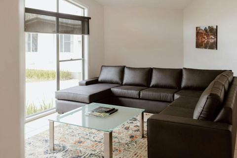 3 Bedroom lounge space