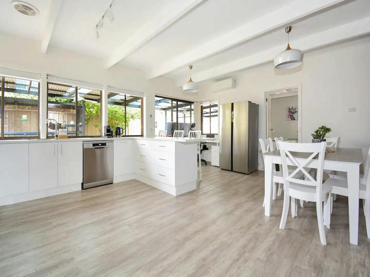 Kitchen / Dining