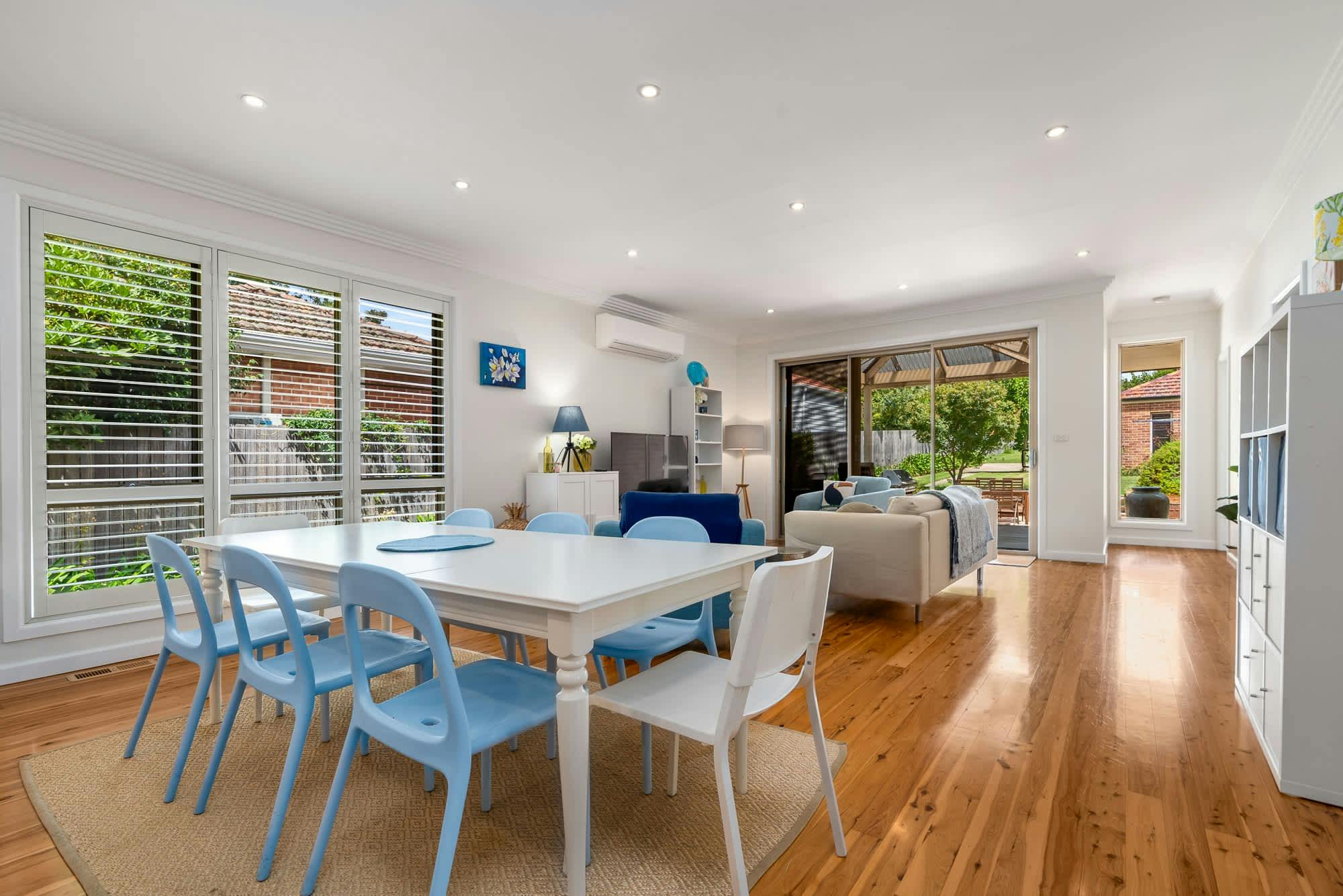 Dining room at Warrendine Dream