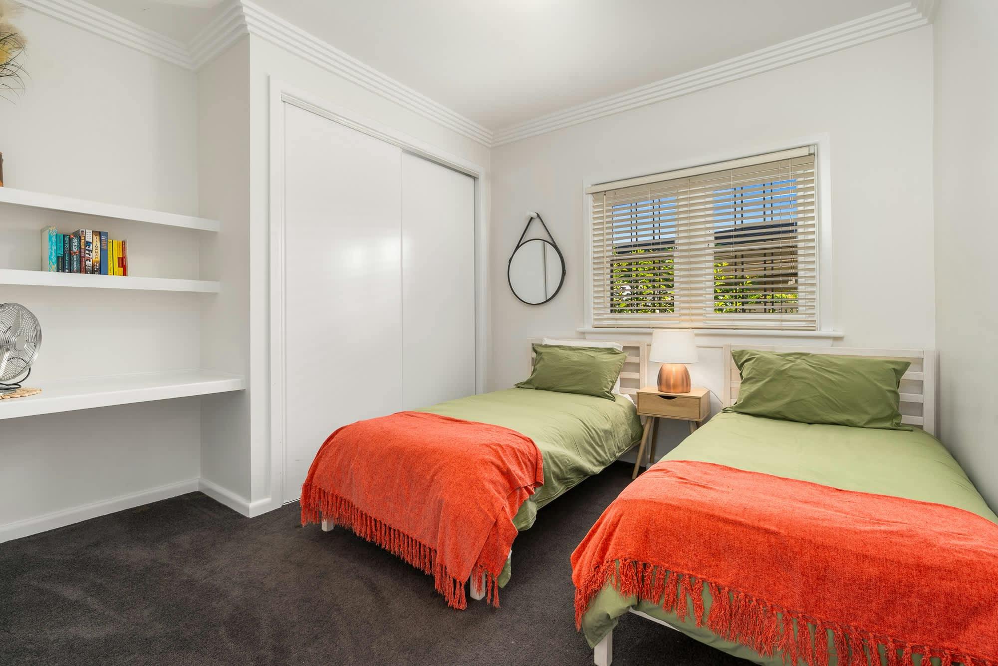 2 Single beds at Warrendine Dream