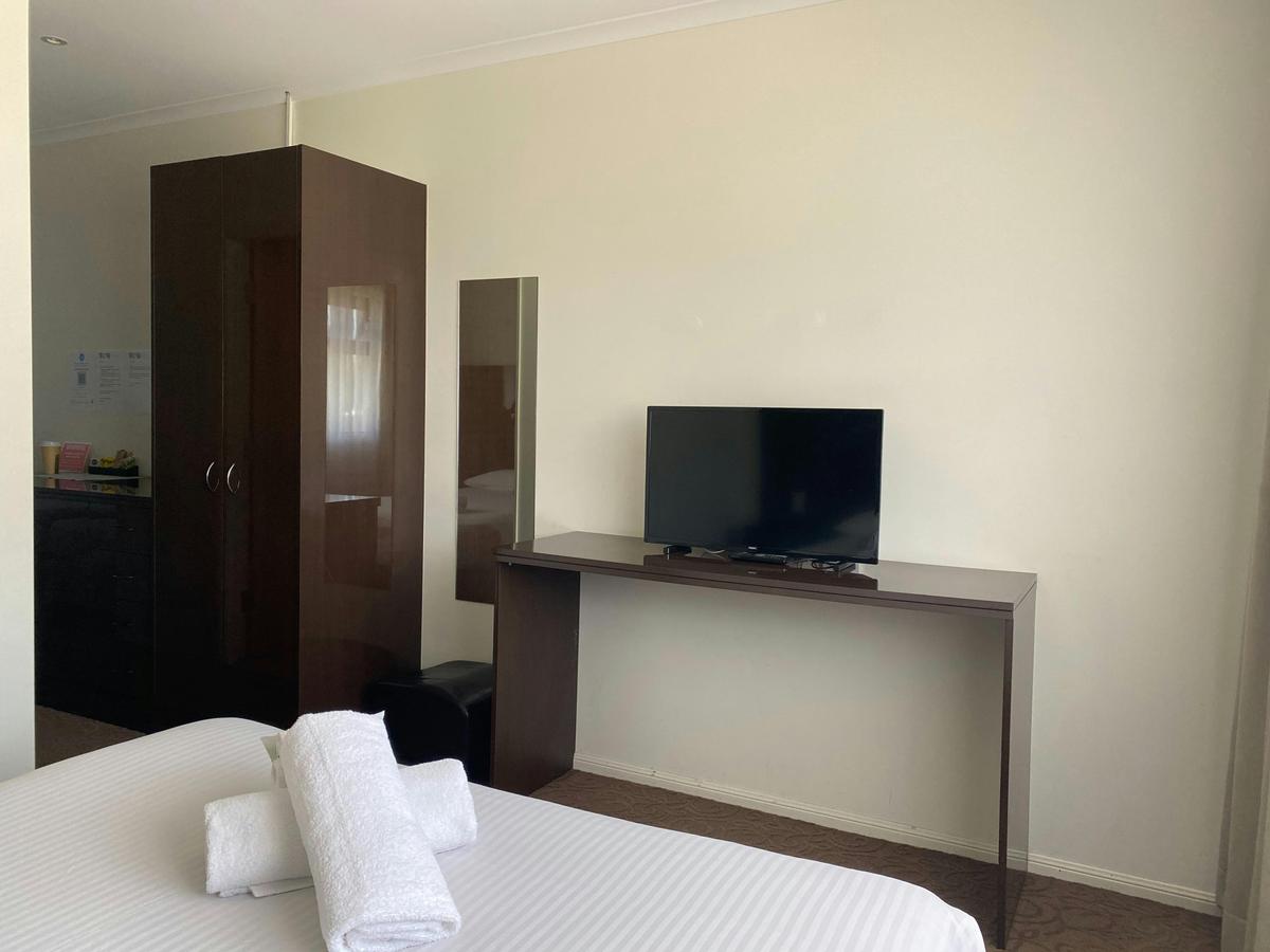 Family Room - Bed and TV