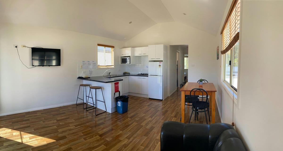 Large Family Cabin Kitchenette/Dining Area