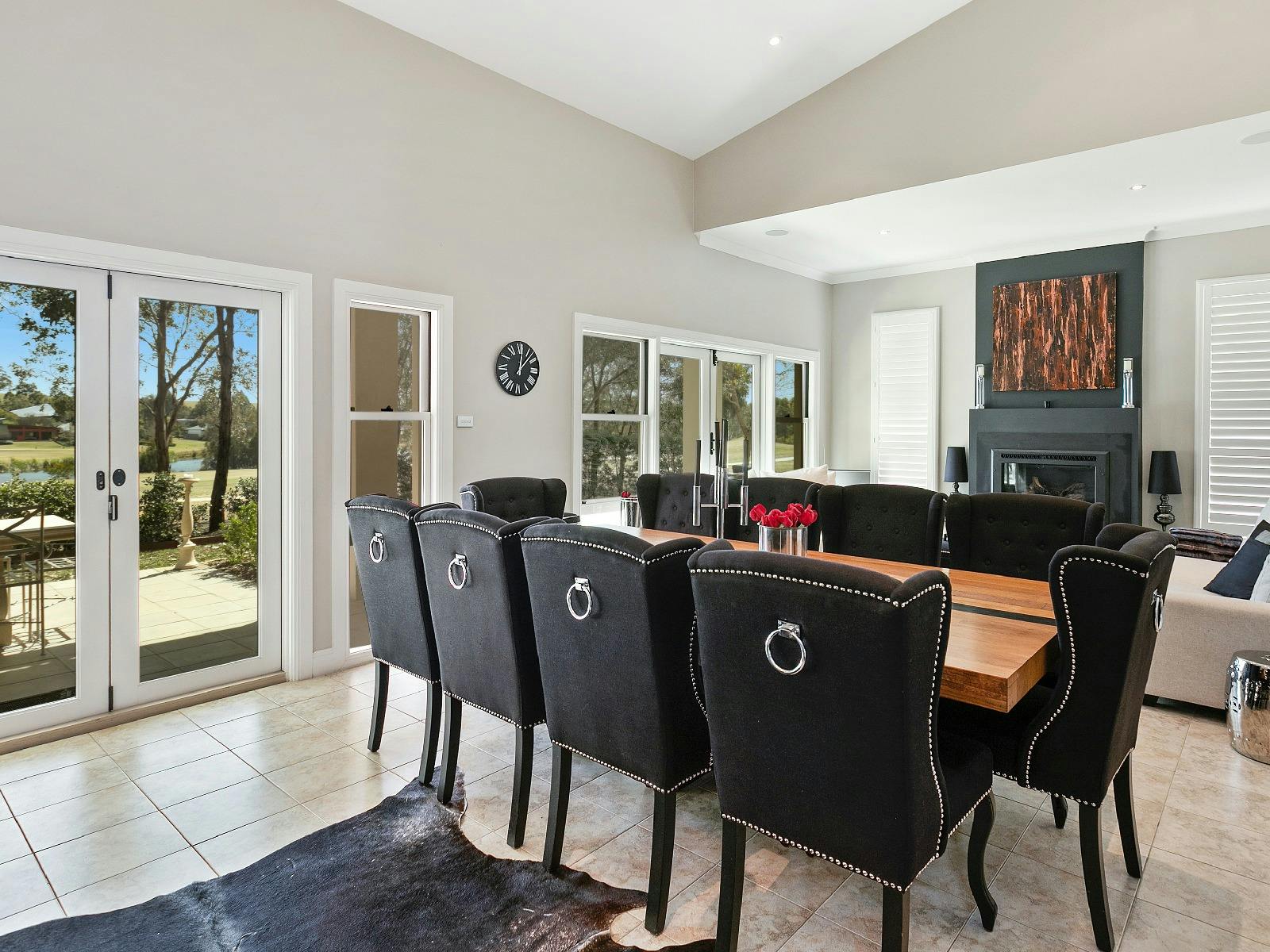 The Vintage Manor dining area