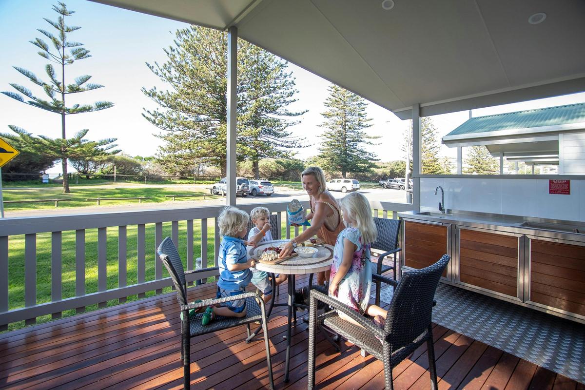 Werri Beach Holiday Park - Two bedroom Cabin