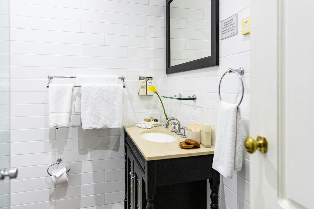 Standard Room Bathroom