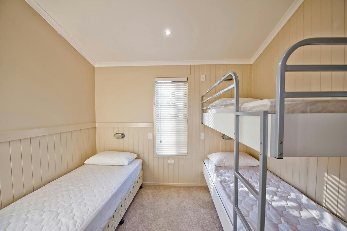 Tweed Coast Holiday Parks Kingscliff North Dreamtime Cabin Bunk room