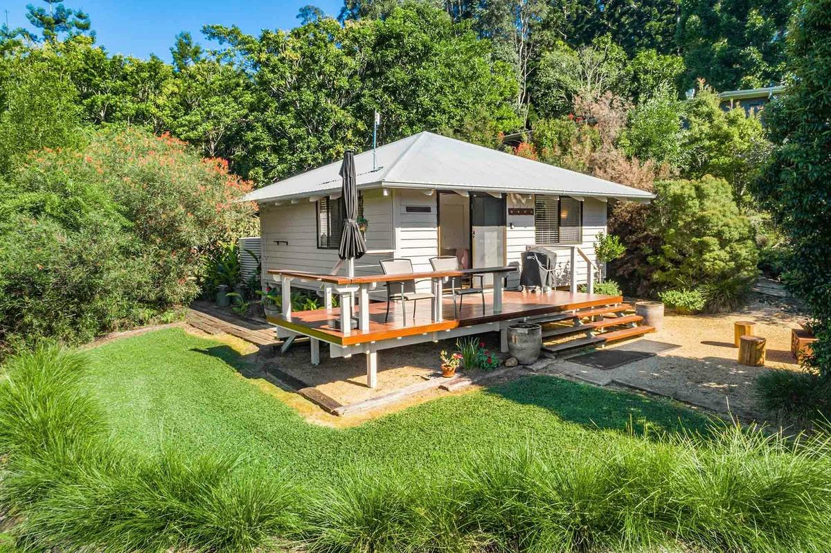 Twin Tallows - Byron Bay - Front of Studio b