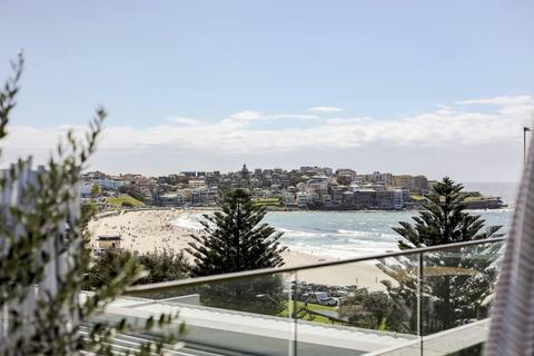 Wake Up! Bondi Beach