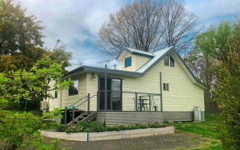 Tumba Cottages