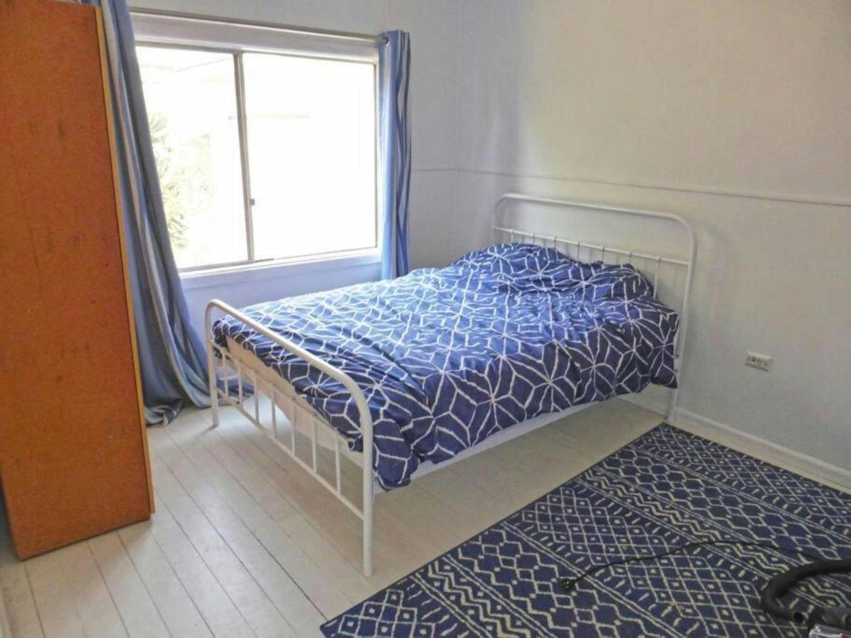 Bed 1