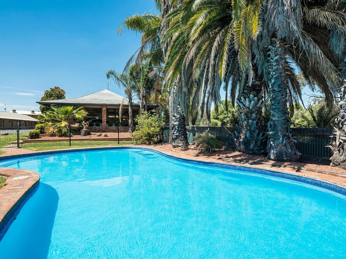 T&C Pool