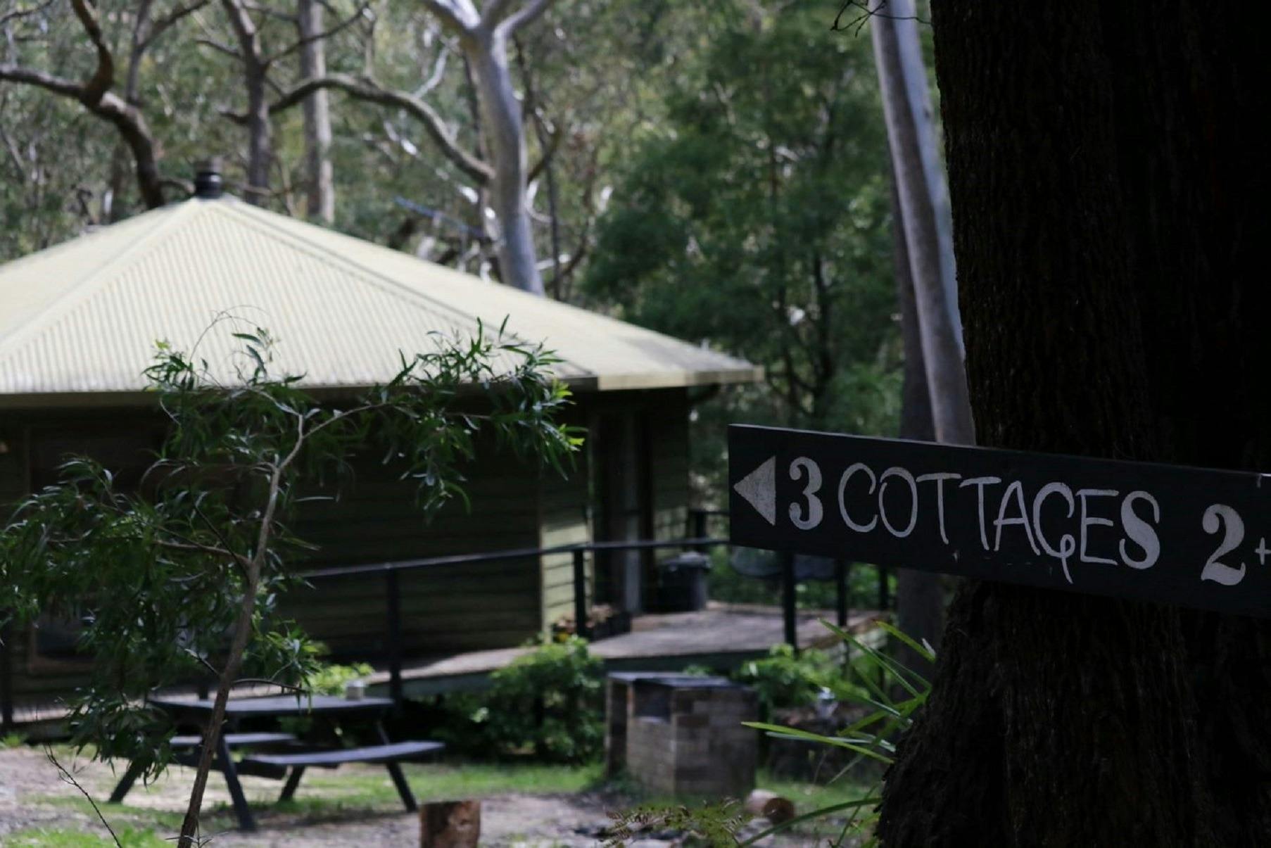 Twin Falls Bush Cottages