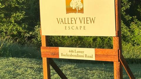 Valley View Escape