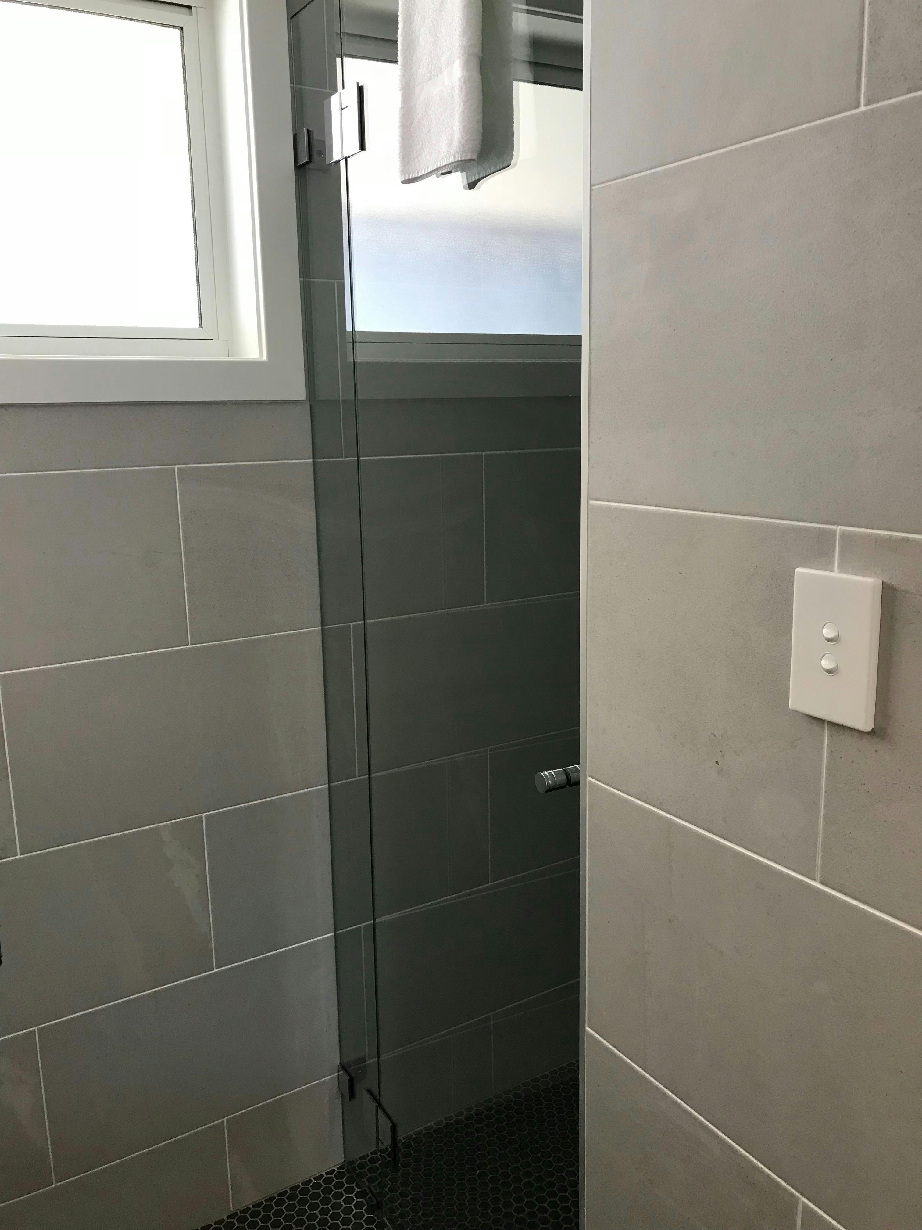 Bathroom Twin and Queen