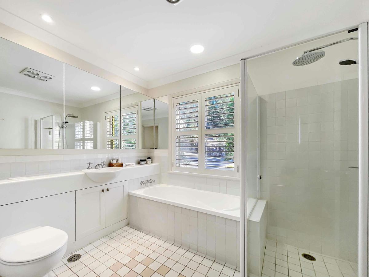 Bathroom with bathtub
