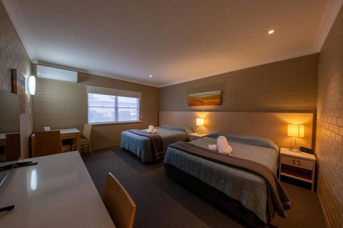 2x Queen Room