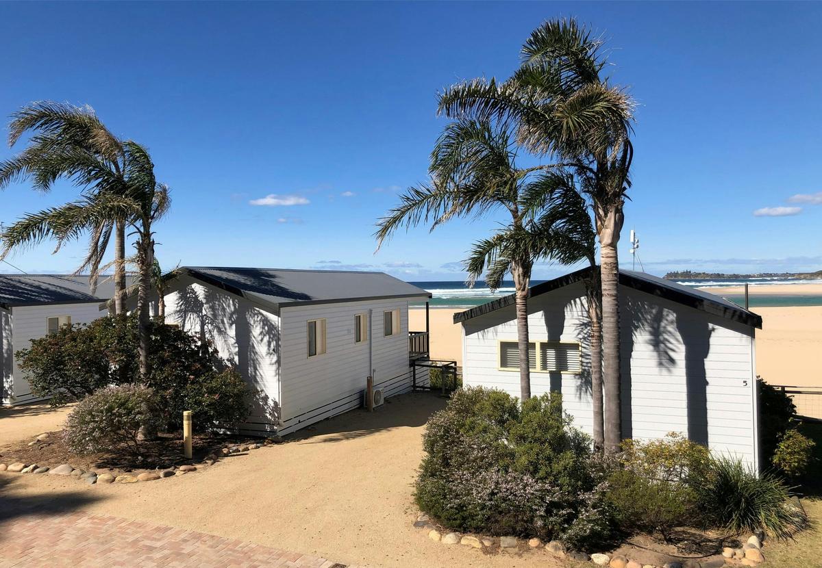 Beachfront Cabin - Tuross Beach