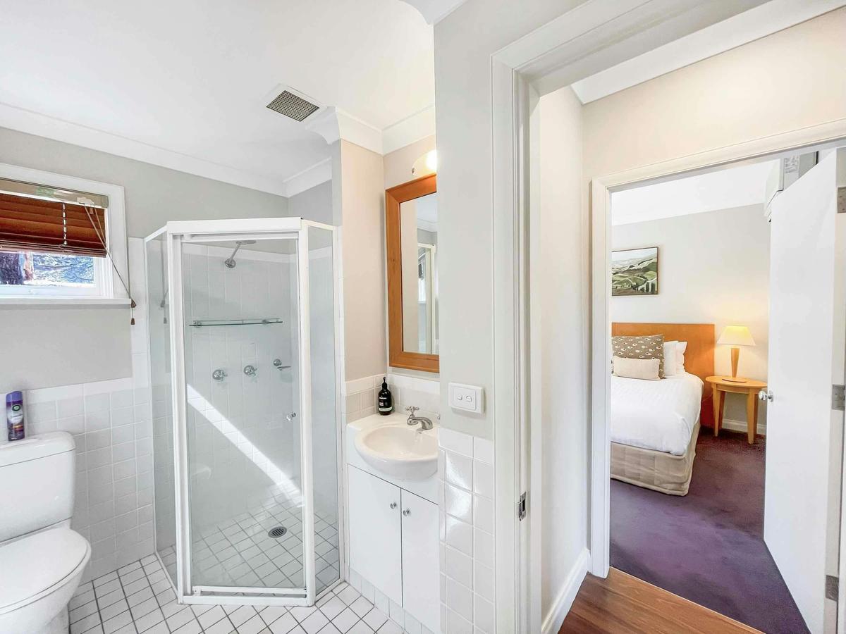 Ensuite bathroom
