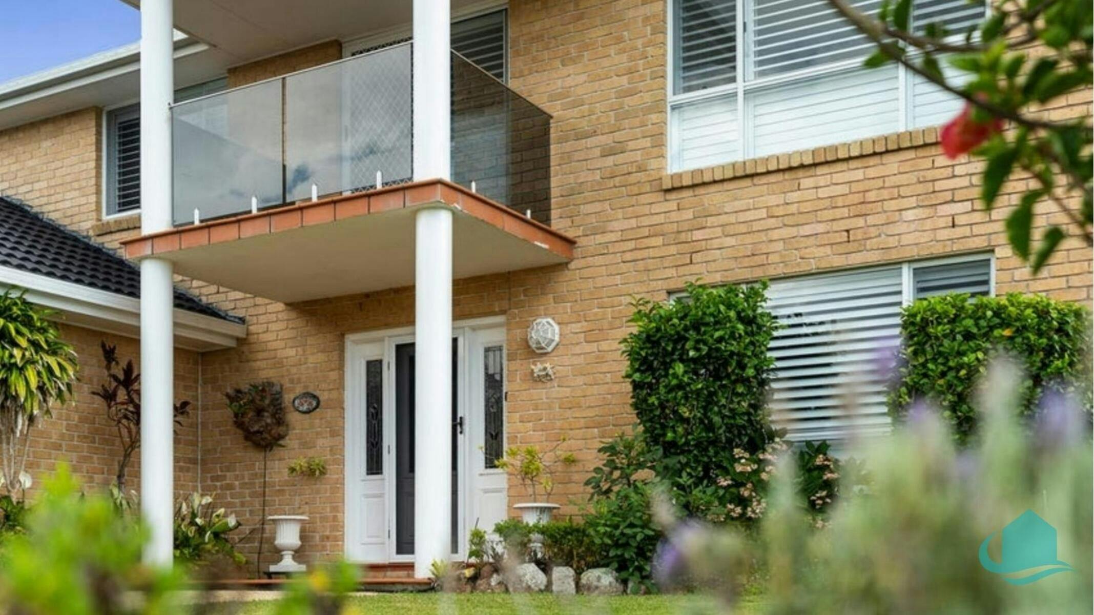 Façade of Wave Song