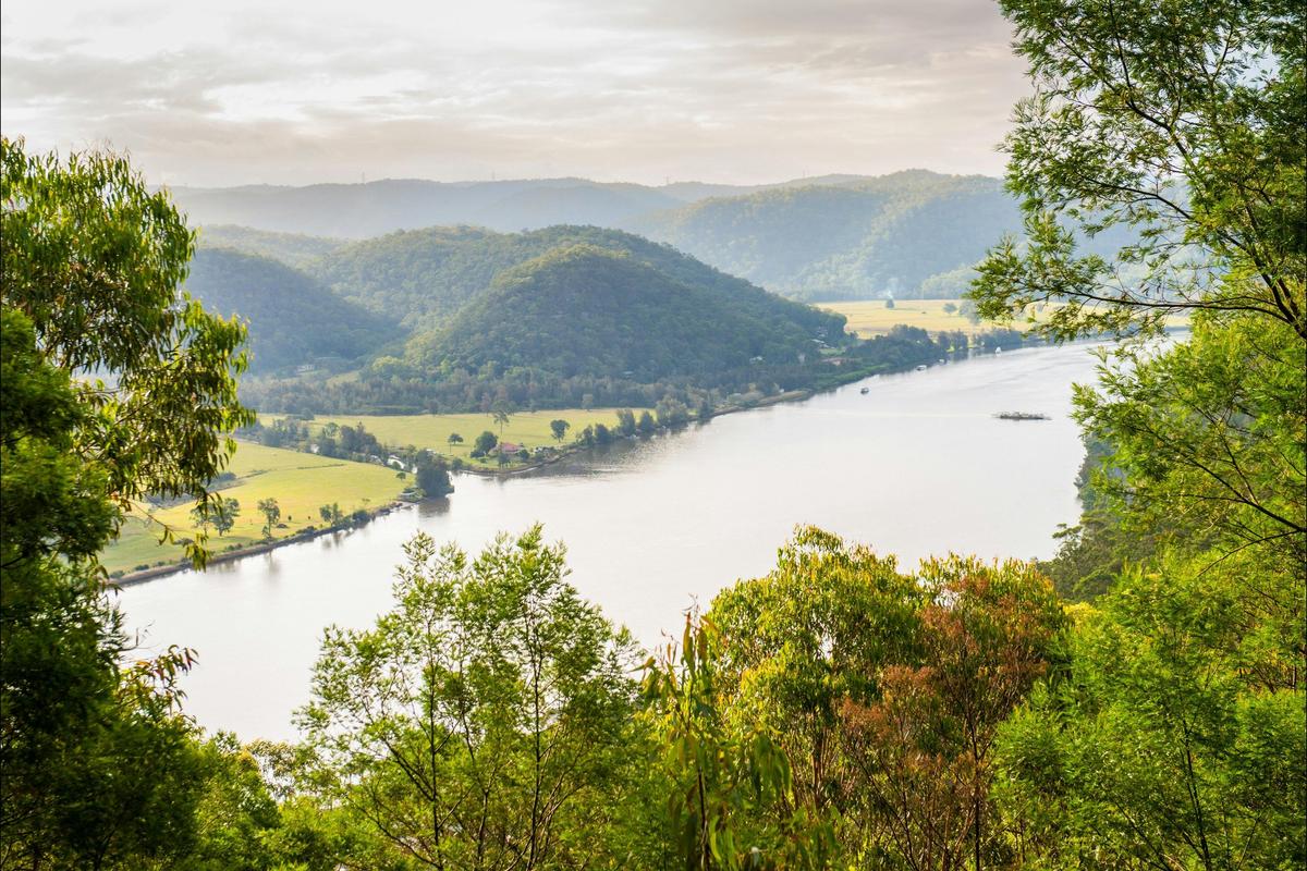 Wisemans Ferry from Hawkins Lookout