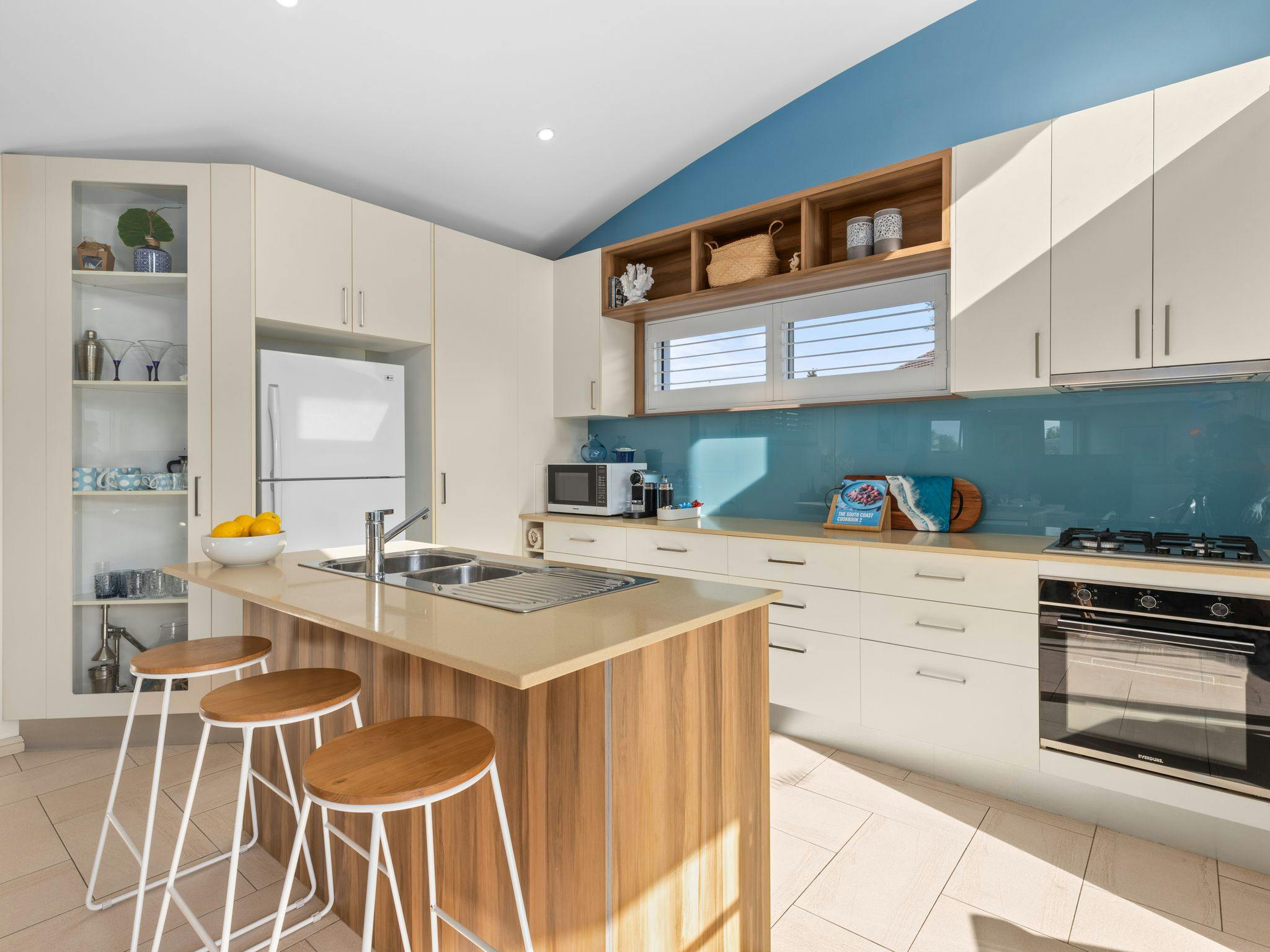 White Sands Deck House