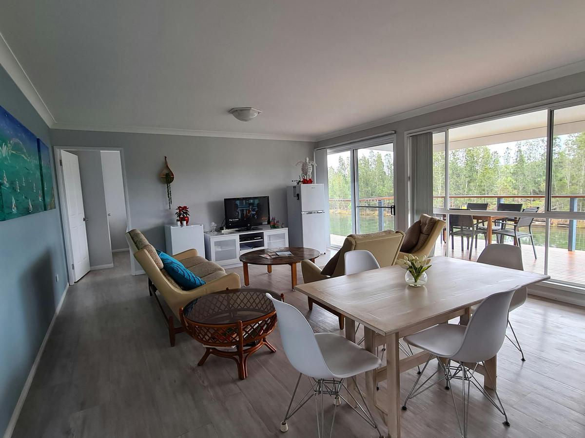 Lounge and dining room