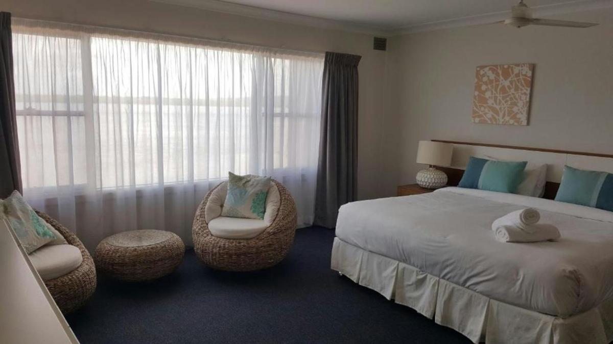 Large bedroom