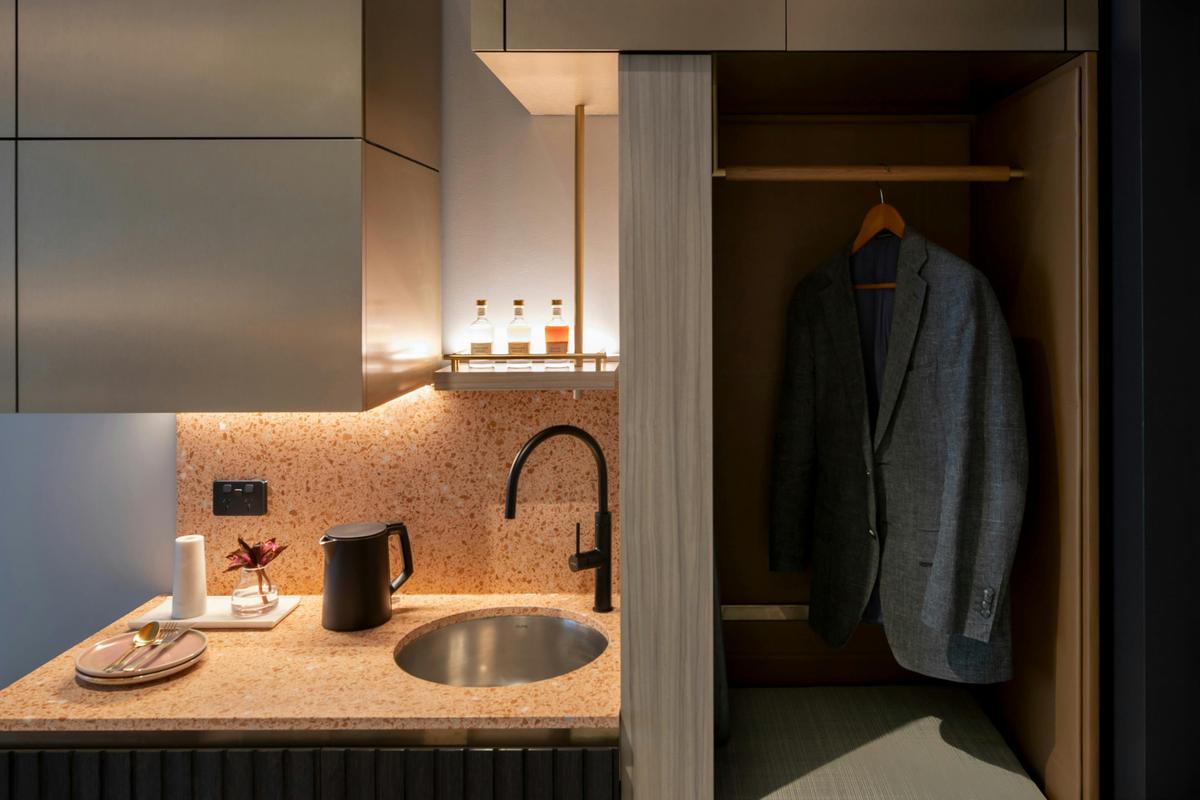 Kitchenette & Closet