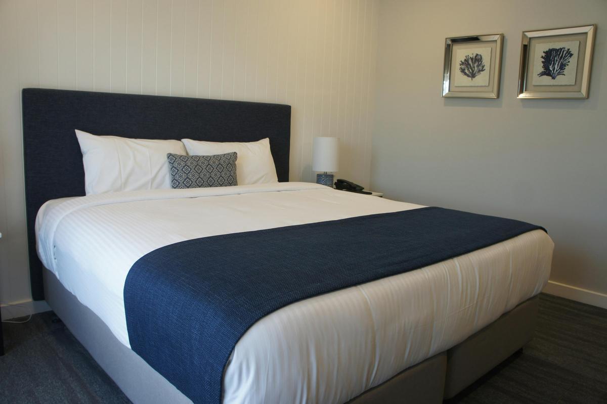 Deluxe King Beds