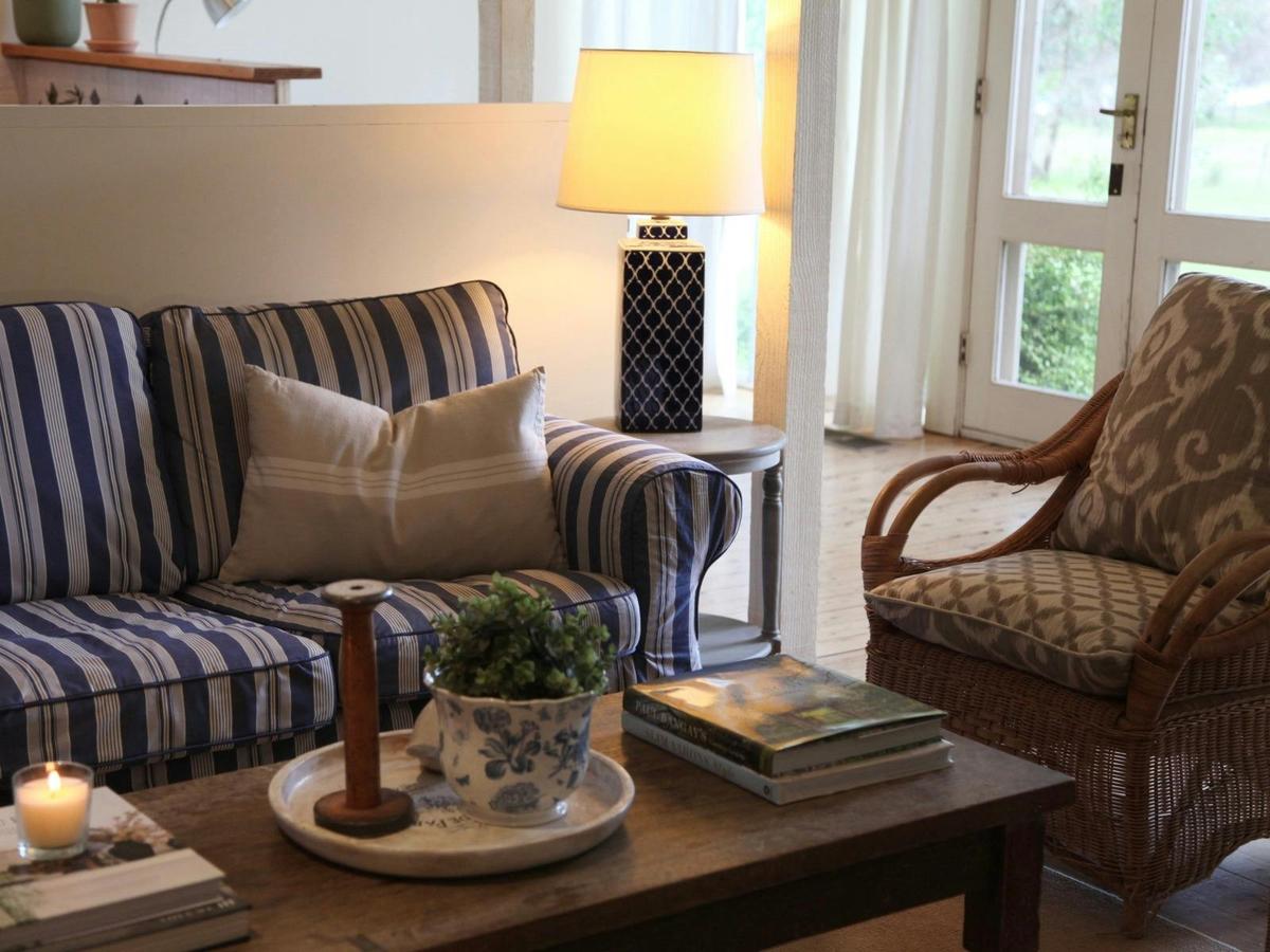Lounge room
