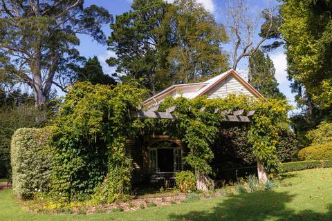 Wisteria Lodge