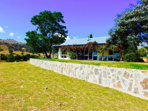 Wee Jasper Station Accommodation