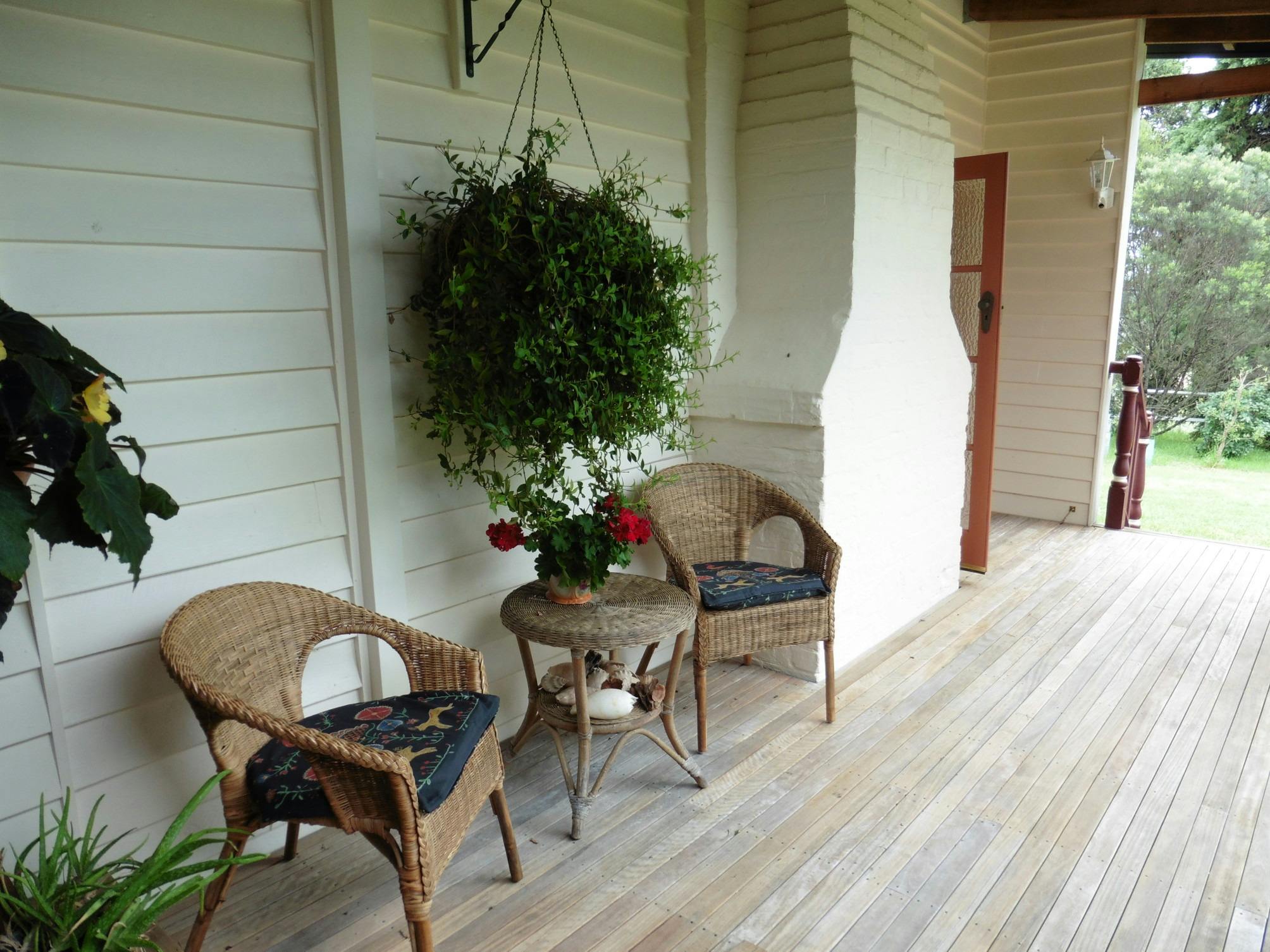 School outside seating