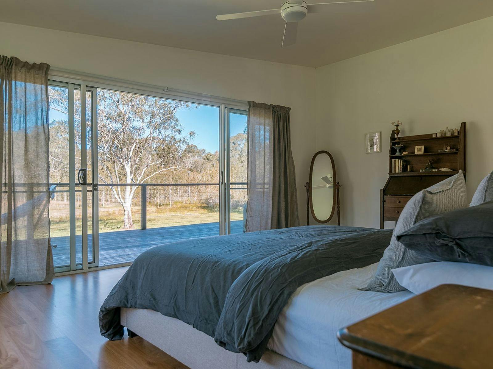 Pet friendly accommodation Seal Rocks