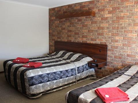 Woomargama Motel Triple