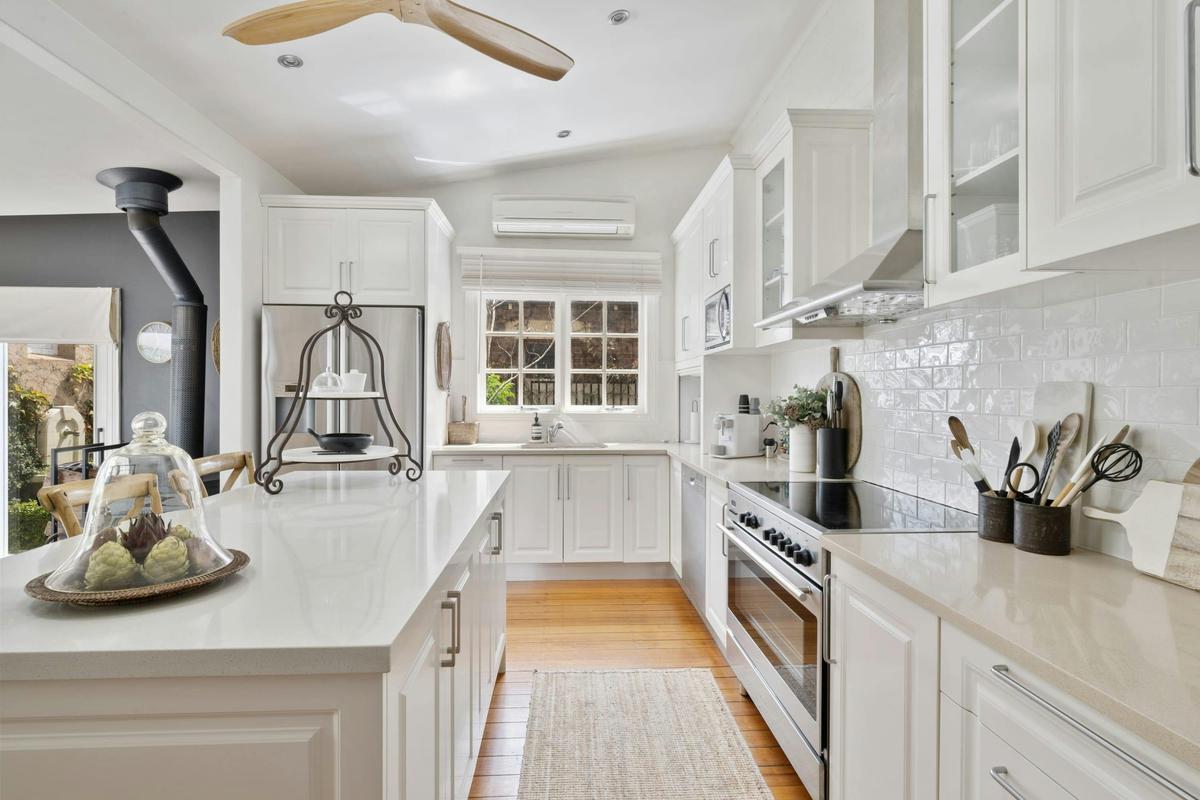 Large Kitchen at White Birch