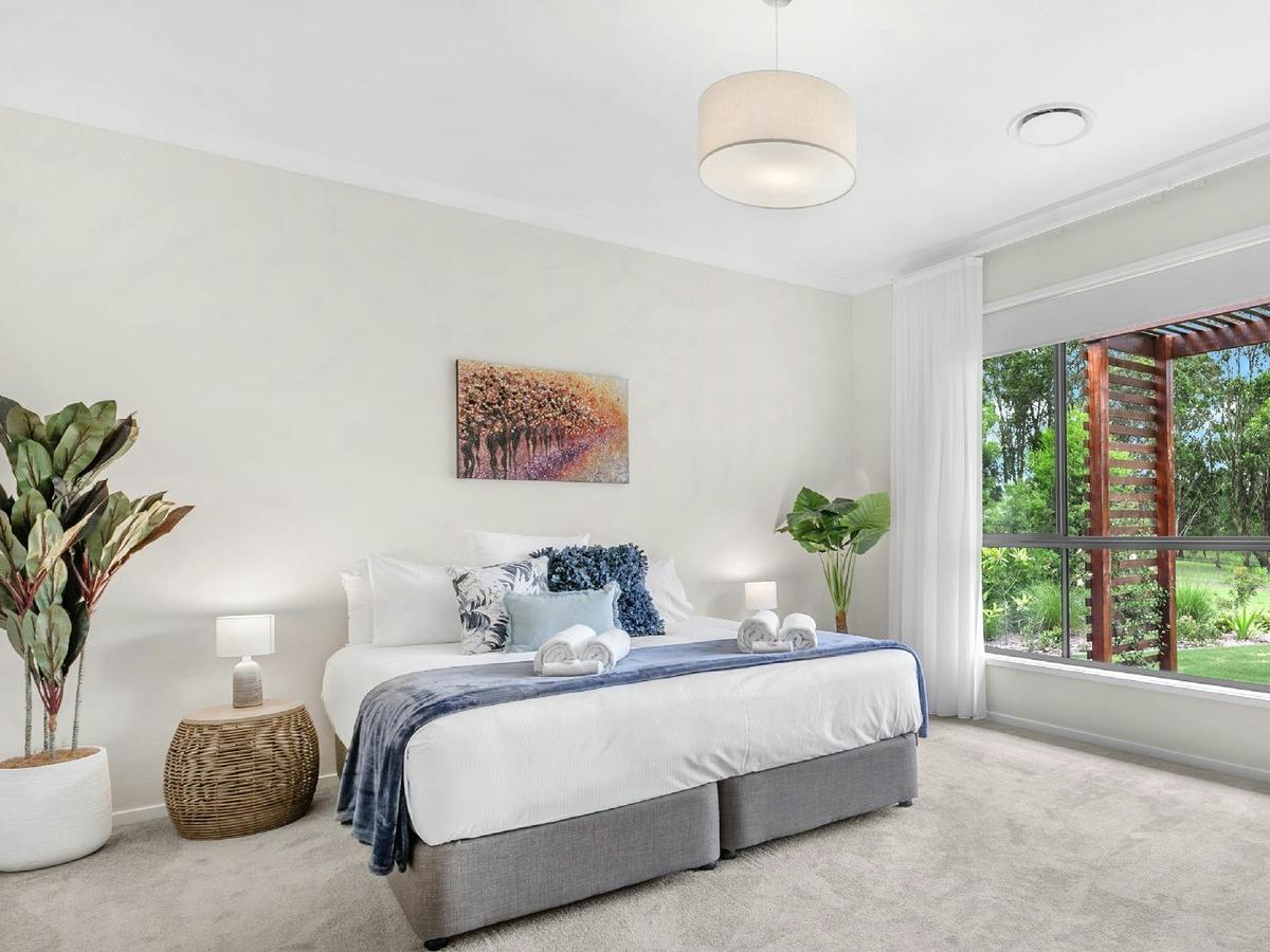 Willows Green bedroom