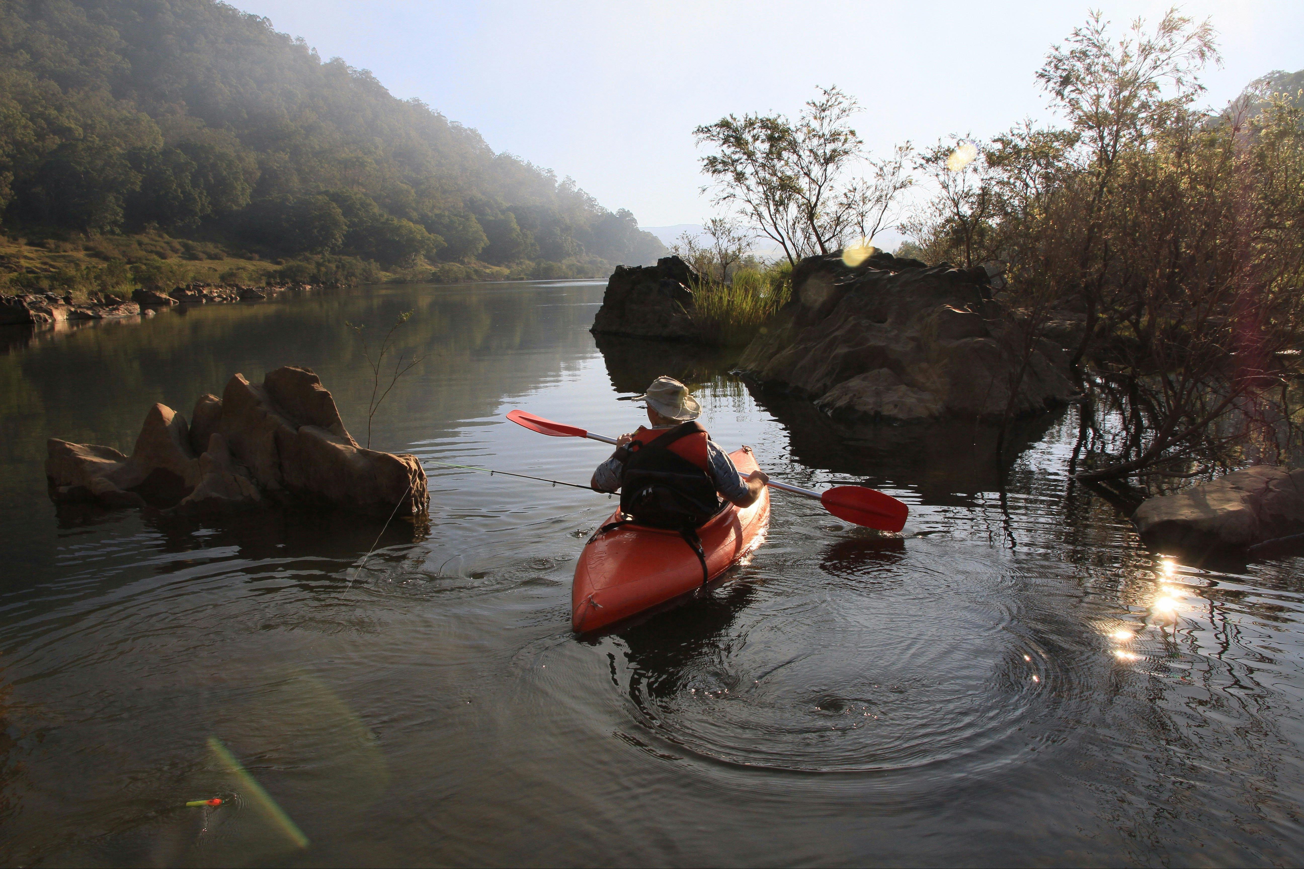 Canoeing on the Clarence River at Clarence Gorge